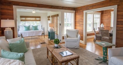 Walk to Downtown West Jefferson! Farmers Market, Breweries + MORE