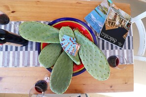 Food and drink - Apartment 'Casa Vacanza Primitivo di Manduria' near the beach with shared pool and Wi-Fi (otranto)