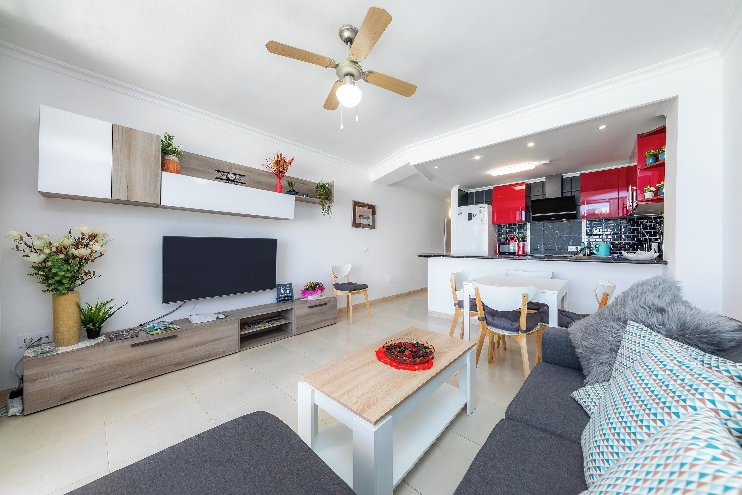 Una televisión, servicios de streaming