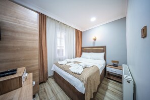 Economy tweepersoonskamer, 1 tweepersoonsbed, niet-roken | Luxe beddengoed, donsdekens, geluiddichte muren, gratis wifi