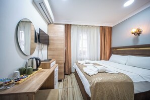 Economy Double Room, 1 Double Bed, Non Smoking | Premium bedding, down comforters, soundproofing, free WiFi - Laos Otel (Istanbul)