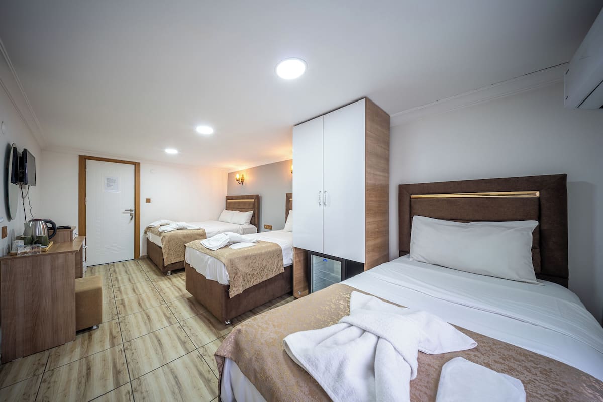 أغطية فراش متميزة وألحفة محشوة بالريش وتجهيزات عازلة للصوت