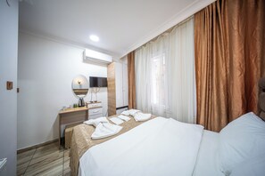 Economy tweepersoonskamer, 1 tweepersoonsbed, niet-roken | Luxe beddengoed, donsdekens, geluiddichte muren, gratis wifi