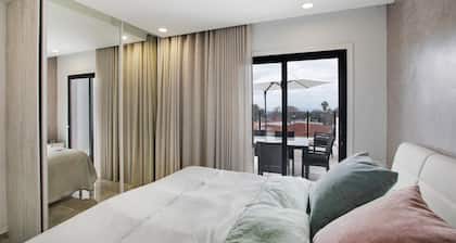 Holiday Villa 'La Blanca' with Sea Views, Wi-Fi and Air Conditioning