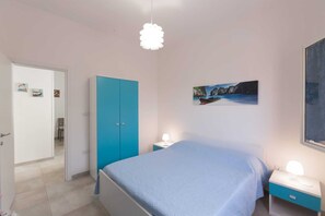 2 chambres, fer et planche à repasser, Wi-Fi gratuit, draps fournis