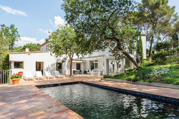 Pool - Villa 'Sagulla' with Sea View, Shared Pool and Wi-Fi (Blanes)