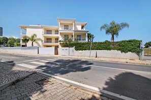 Exterior - Apartment "Varandas do Sol" with Pool, Terrace & Wi-Fi (Albufeira)