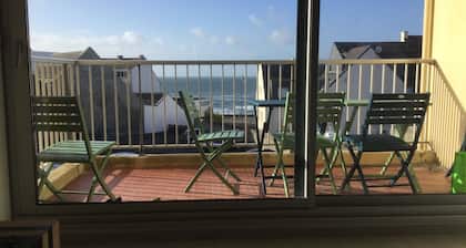 Super apartment with sea view