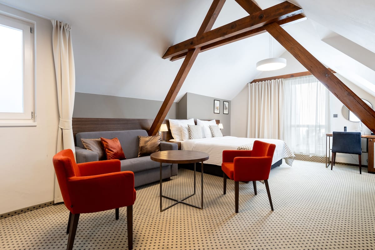 Suite, Terrasse (attic) | 1 Schlafzimmer, Bettwäsche aus ägyptischer Baumwolle