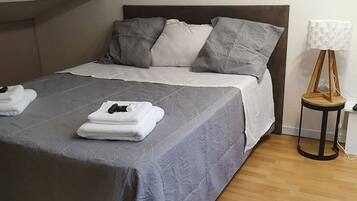 3 slaapkamers, een strijkplank/strijkijzer, wifi, beddengoed
