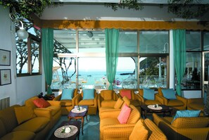 Interior detail - Hotel Casa Rosa Sea & Spa (Serrara Fontana)