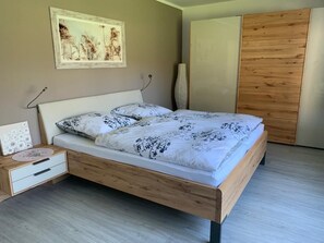 2 habitaciones, wifi gratis y ropa de cama 