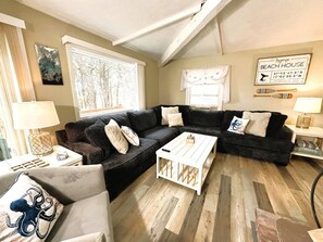 Smart TV, fireplace, video games