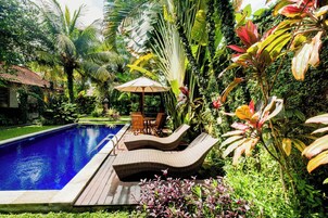 Villa, 5 habitaciones, piscina privada | Escritorio, wifi gratis, ropa de cama