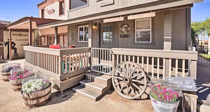 Western-Style Family Home: 15 Mi to Lake Pleasant