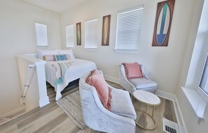 4 bedrooms, free WiFi, bed sheets