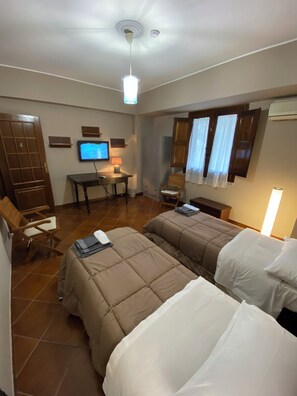 3 dormitorios, tabla de planchar con plancha, wifi y ropa de cama