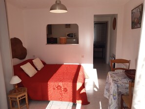 1 Schlafzimmer, Bügeleisen/Bügelbrett, kostenloses WLAN, Bettwäsche