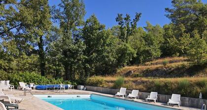 La ferme de Manon Les Genêts 18th century farmhouse self-catering gite