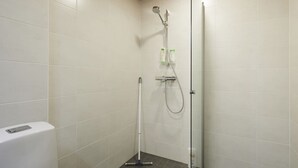 Dusj, hårføner og bidé