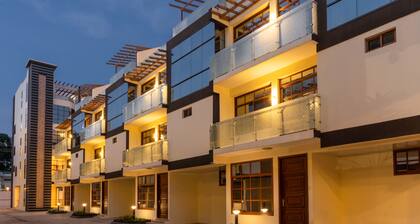 Luxurious 3 Bedroom Modern-Home Villas