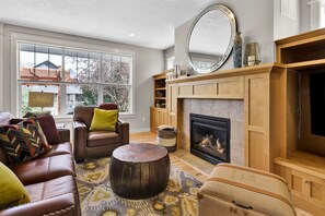 Smart TV, fireplace, offices, computer monitors