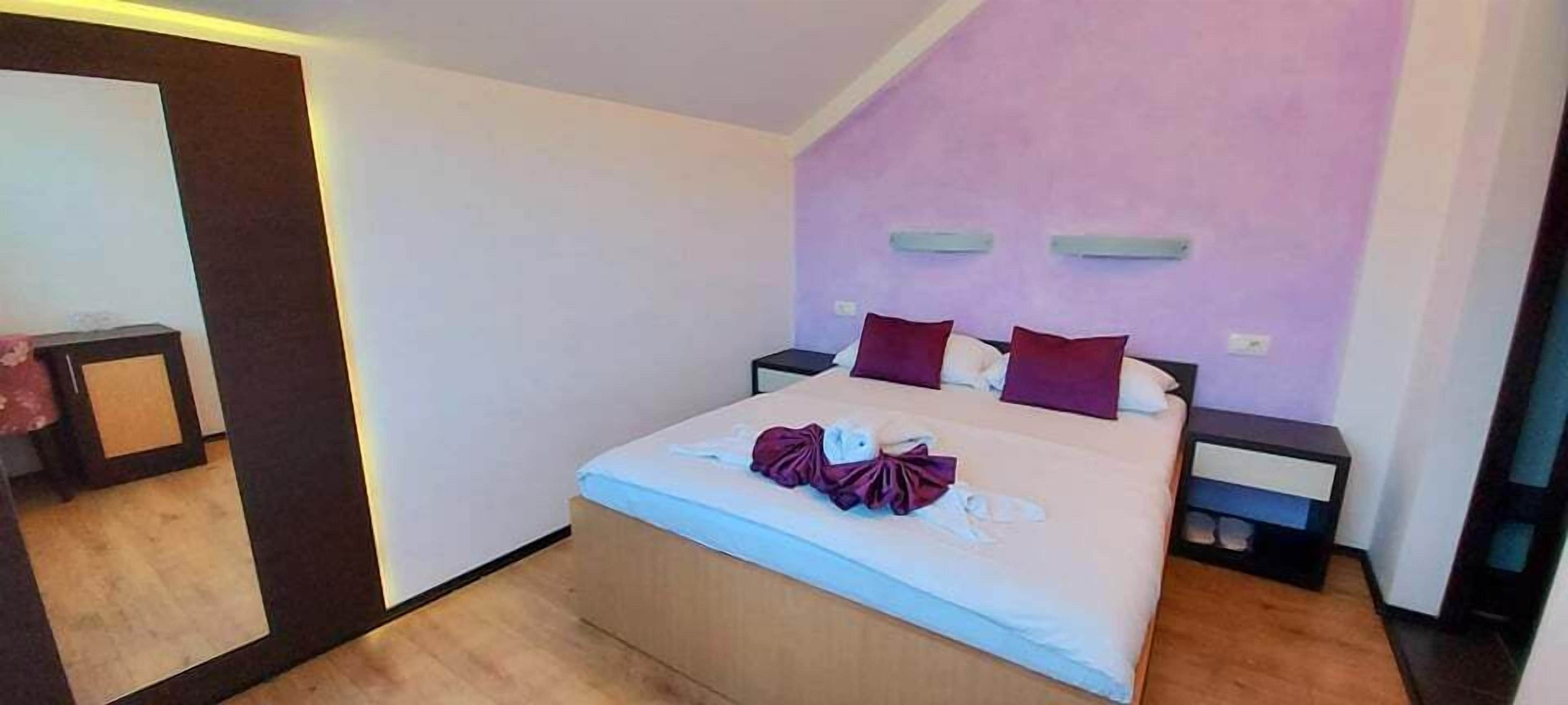 Standard Double Room | Free WiFi