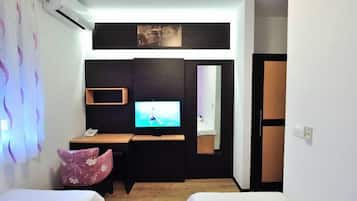 Standard Twin Room | Free WiFi