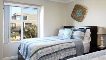 2 bedrooms, iron/ironing board, travel cot, WiFi