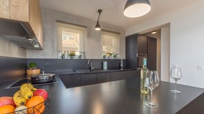 Fridge, microwave, oven, dishwasher - Charming Villa Maria Villanova with a swimming pool (Brtonigla)