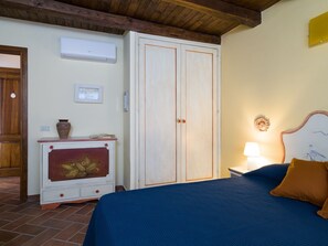 4 chambres, fer et planche à repasser, Wi-Fi gratuit