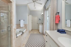 Combined shower/tub, hair dryer, towels - High Tide - BREATHTAKING Marsh and Ocean Views! Private Pool, Fire Pit (Saint Simons Island)