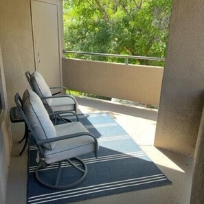 Property grounds - High end interior and amazing patio and golf views in the heart of Ventana (Tucson)