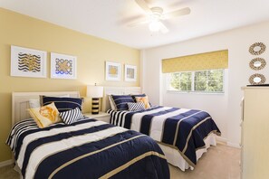 5 bedrooms, iron/ironing board, WiFi, bed sheets