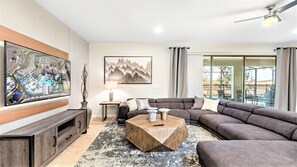 Smart TV - Last Minute Disney! Private Pool, Hot Tub, Game Room & Themed Bedrooms. Book Now! #56579 (Orlando)