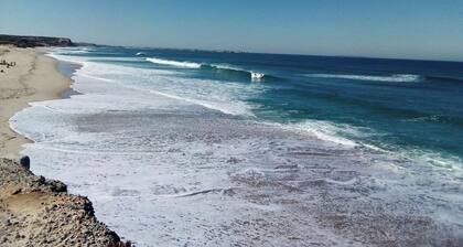 House Peniche Portugal 200 meters from the beach 8 people bairro do Visconde