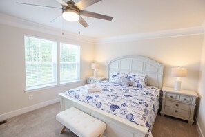 4 habitaciones, tabla de planchar con plancha y wifi gratis 