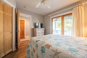 6 bedrooms, free WiFi, bed sheets