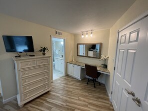 Interior - House Of The Sun #311GV (Sarasota)