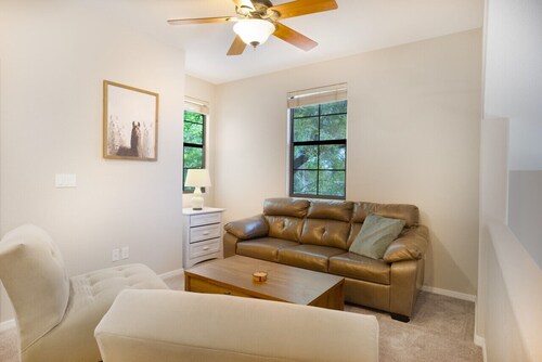 3422 e university 20 · Fantastic 2 Bed Townhome in Central Mesa