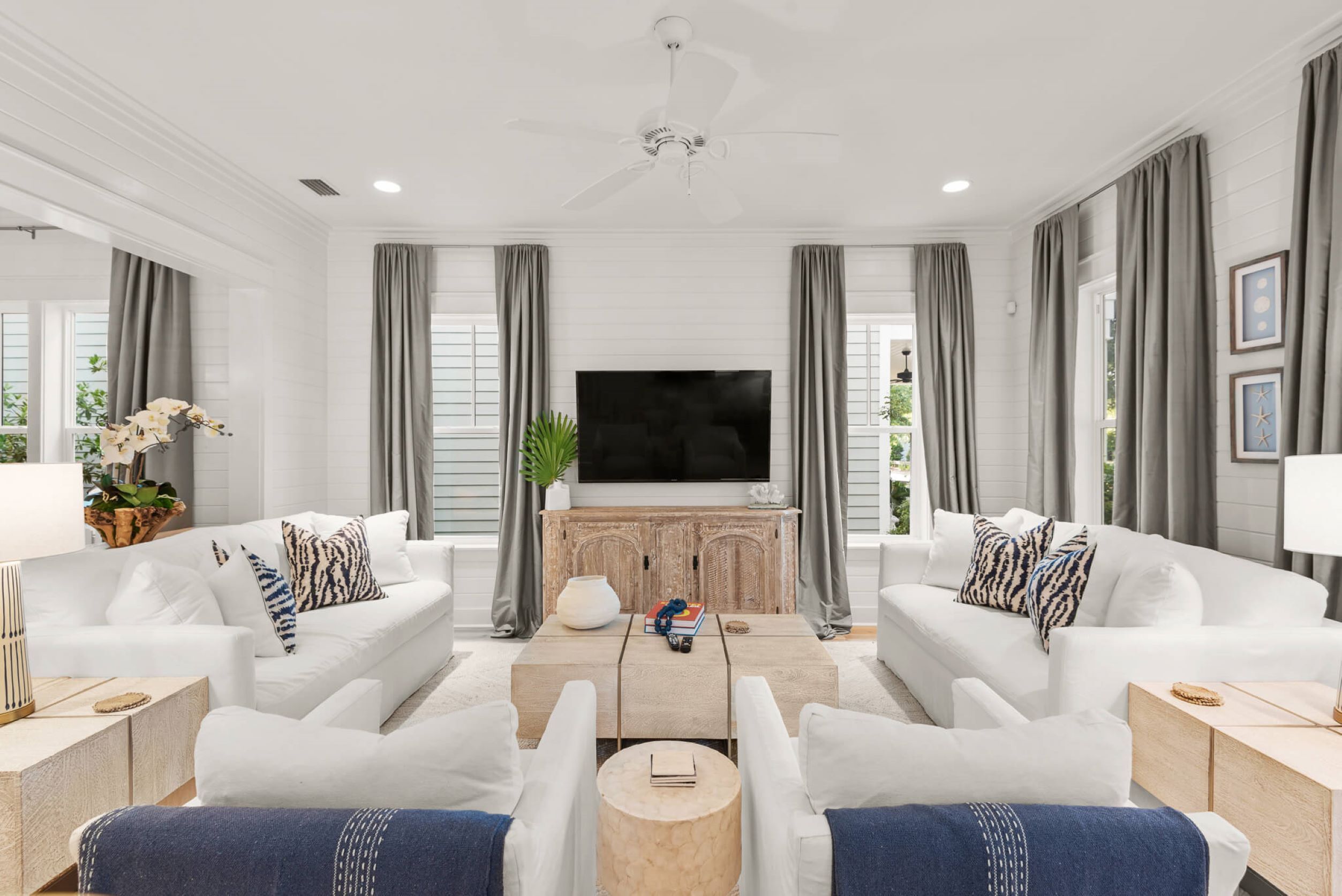 Designer Packed Luxury By Gulf w Laundry and Cart