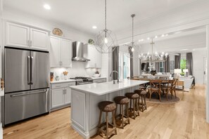 Fridge, microwave, oven, stovetop - Next to Dragonfly Pool with Designer Interiors, LSV (golf cart), Bikes, and More (Santa Rosa Beach)