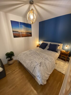 1 chambre, fer et planche à repasser, Wi-Fi gratuit, draps fournis