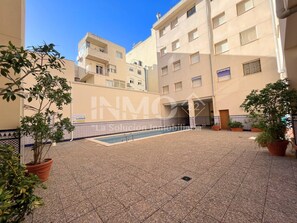 Pool - Flat in the heart of the harbour, Grekus Building with swimming pool (Cambrils)