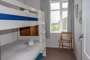 Room - 9 The Downs, Thurlestone overlooking Burgh Island (Thurlestone)