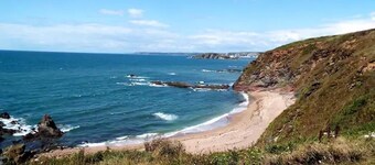 9 The Downs, modern apartment in stunning location in Thurlestone, South Devon