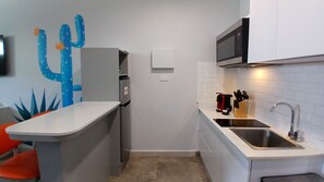 Unclassified image, 5 of 18, button - Bushiri's Long Life Building-Studio-Sleeps 2 #10 (Oranjestad-West)