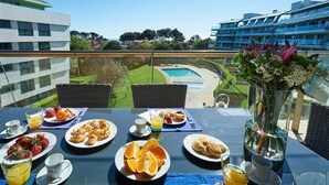 Outdoor dining - La Scala Sea Views - by Portugal Portfolio (Cascais)