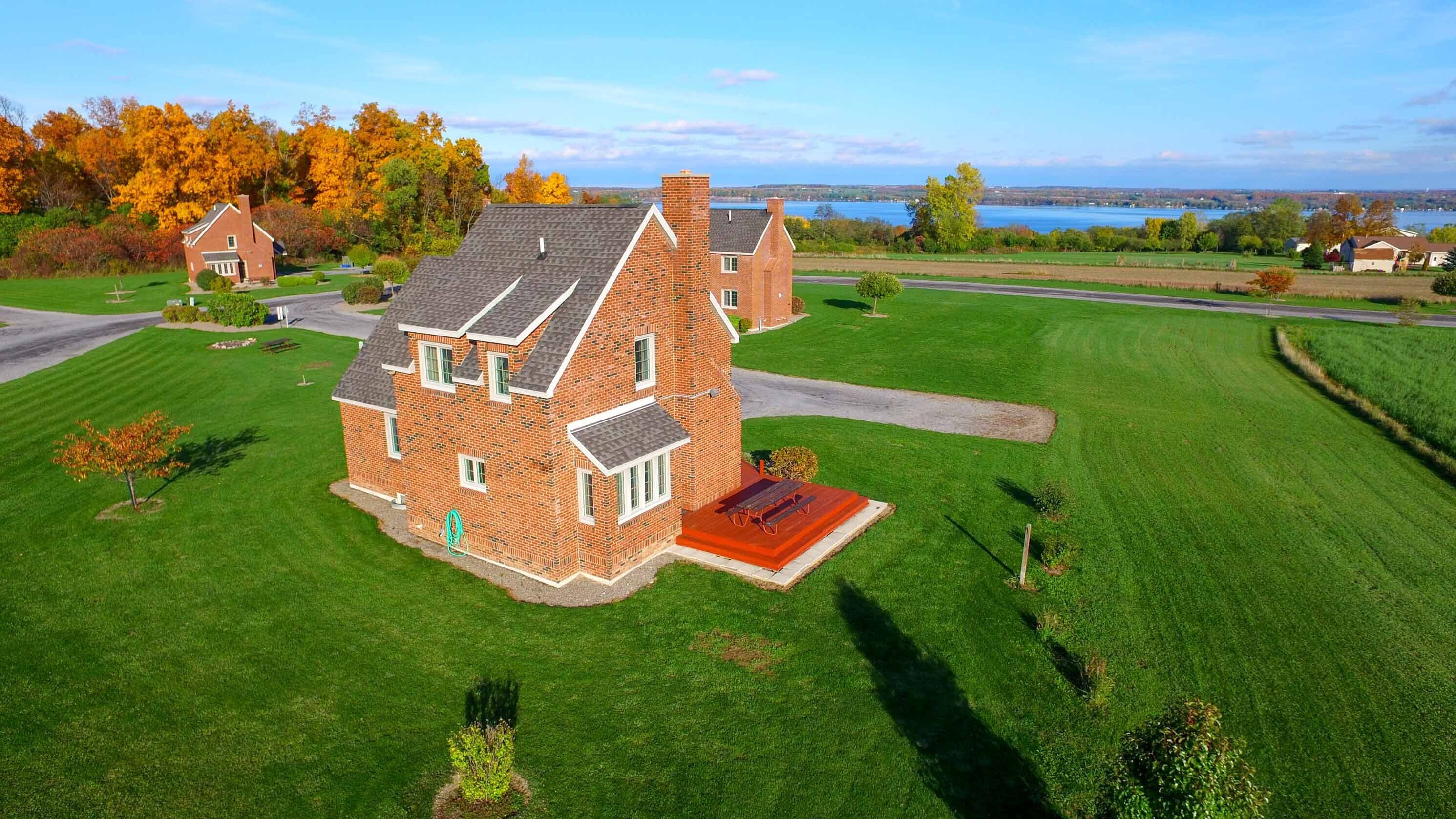 Owasco Cottage: "Relaxing Pet Friendly Getaway Overlooking Seneca Lake!"