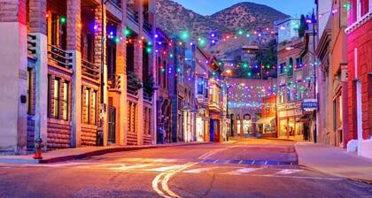 Perfect Mountain View Getaway in Historic Bisbee!